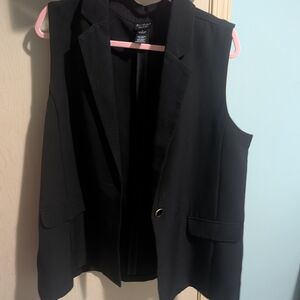 Soho Women's Black Sleeveless Vest